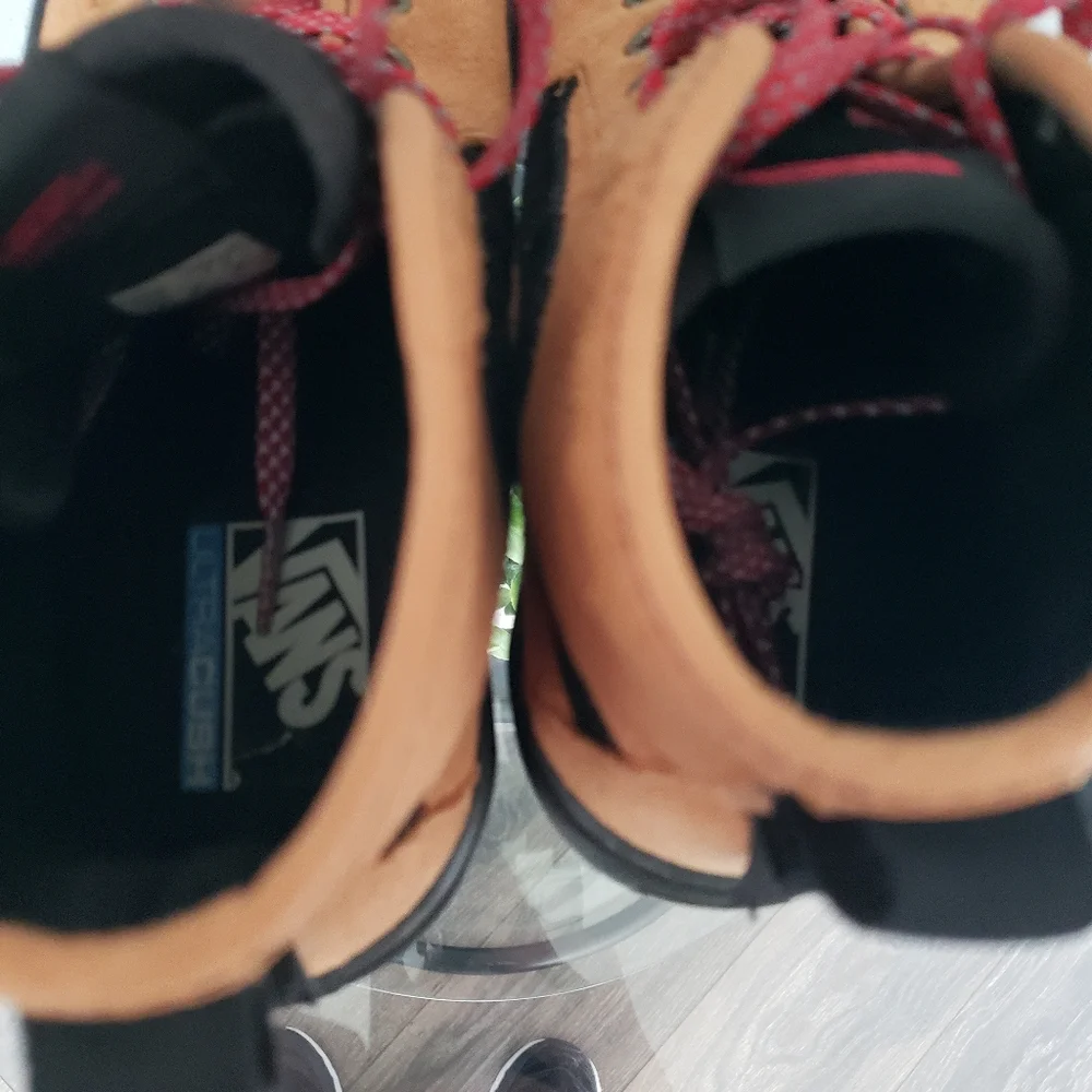 VANS Hiker Suede Sentry Sk8-Hi Shoes Women's Size 7 - Picture 6 of 7